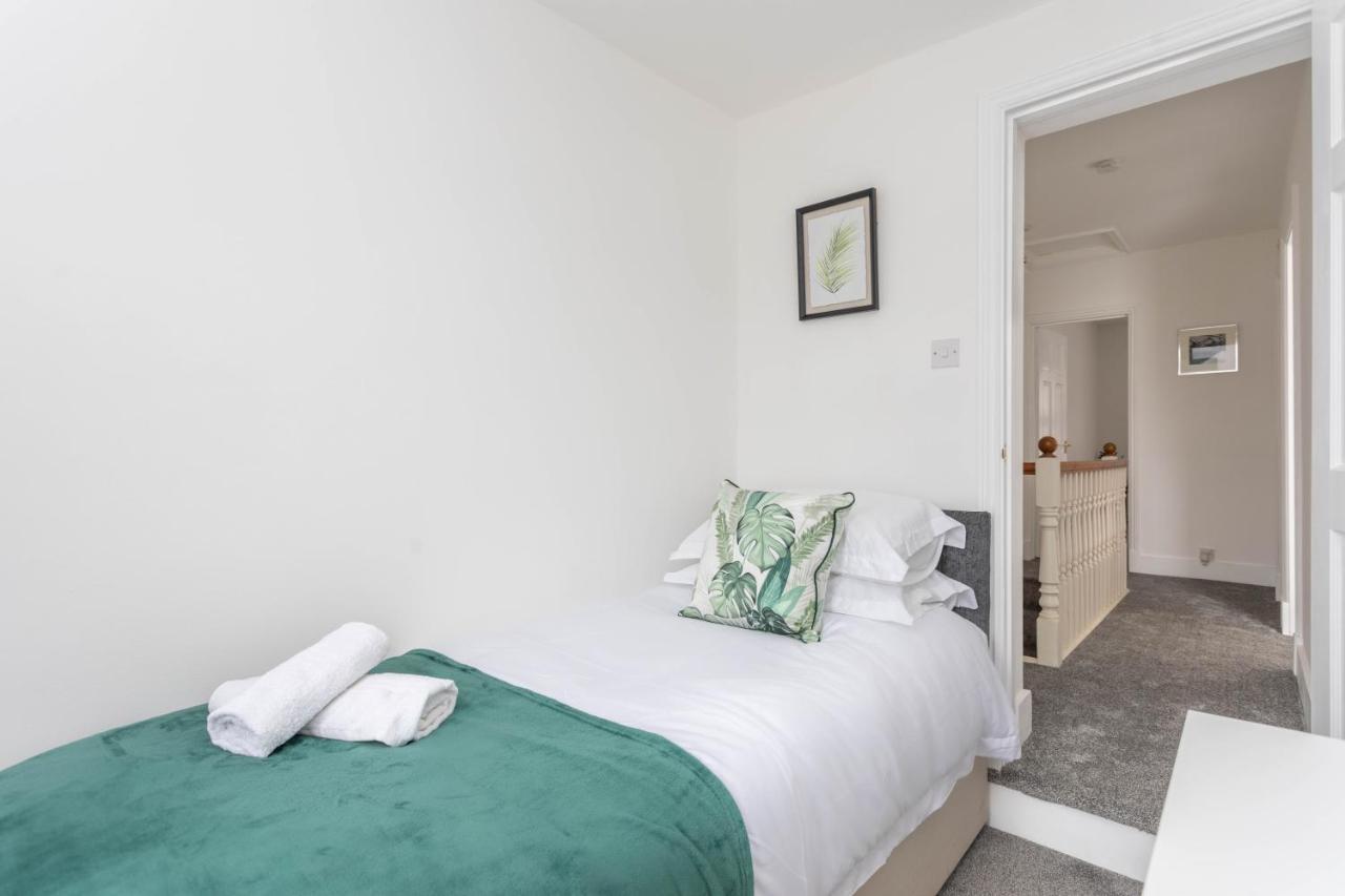 30 Percent Off Monthly Stays - City Centre - 3 Bedrooms St Albans المظهر الخارجي الصورة
