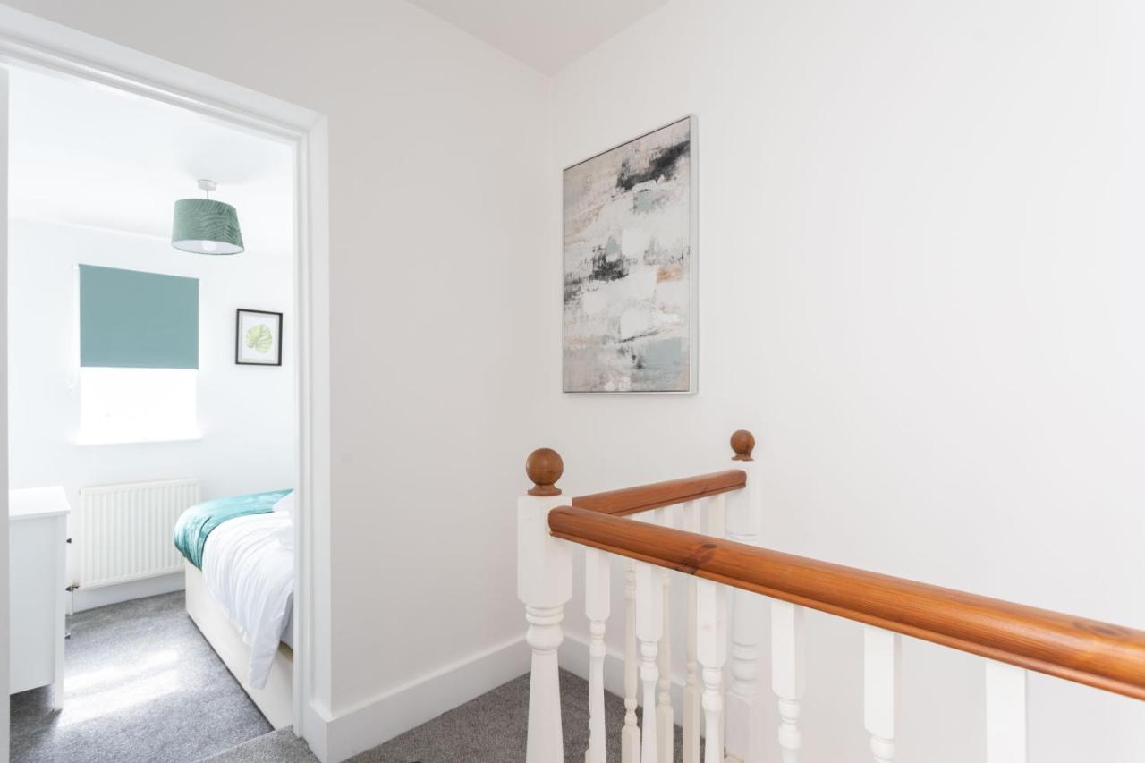 30 Percent Off Monthly Stays - City Centre - 3 Bedrooms St Albans المظهر الخارجي الصورة